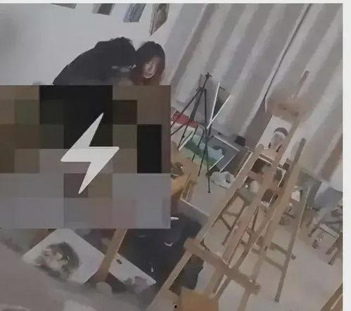 画室事件情侣吃瓜,一场吃瓜群众的狂欢