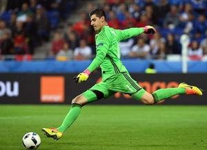 足球明星塌方,从辉煌到塌方的惊人转变